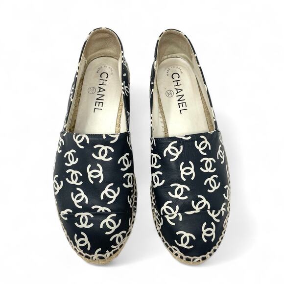 SOLD Chanel Interlocking CC Logo Leather Espadrilles Round Toe Flats EU37 - Picture 1 of 13